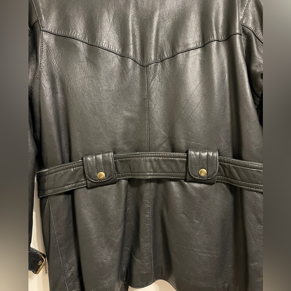 Ladies 90s Vintage Leather Jacket Size Medium - Picture 7 of 15